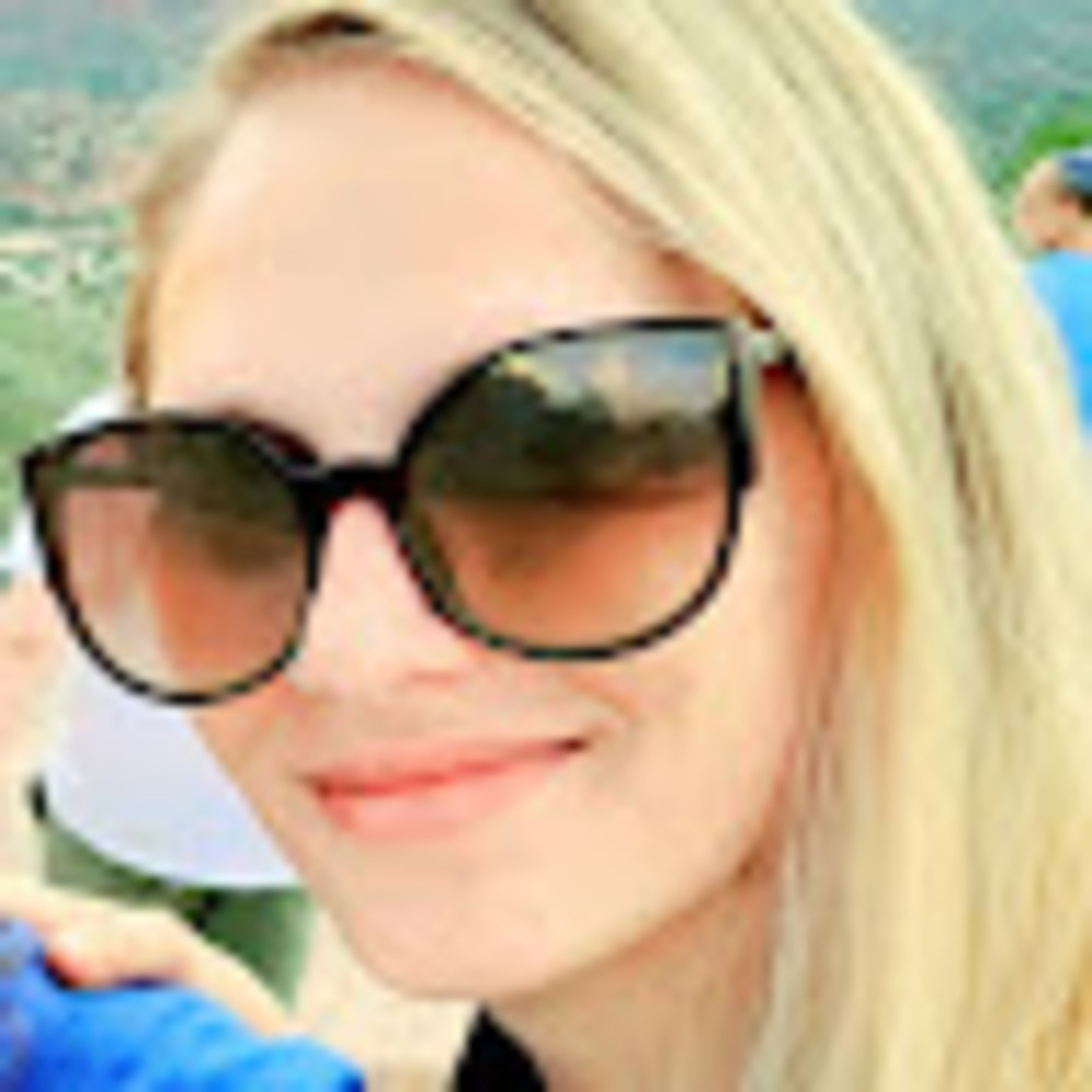 Meet your Posher, Alexandra